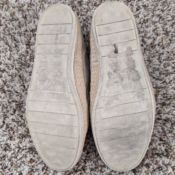 Vince Slip On Sneakers (Fits like a 7) - Picture 4 of 6